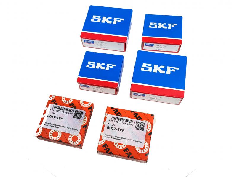 Lagerset - motor 50cc compleet. Alle lagers die je nodig hebt bij een blokrevisie van 3/4/5-V Kreidler Florett motoren. 4 x SKF, 2 x FAG (krukas BO17 met kunststof kooi).