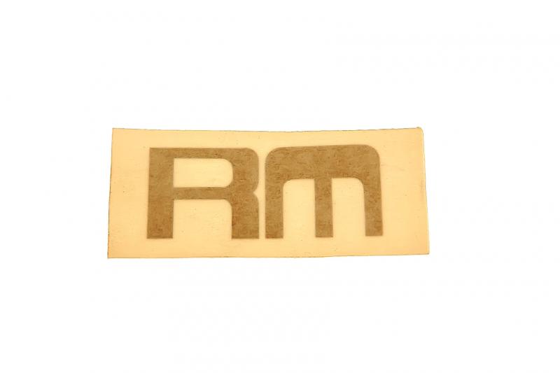 Frametransfer goud/zwart "RM" Niet op een transparante folie maar mooie gouden letters met zwarte rand!
