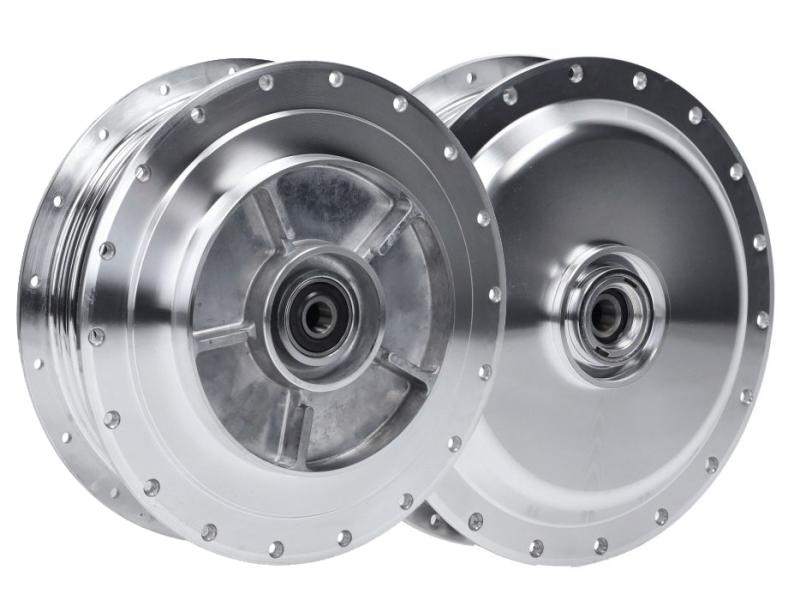 Set van voor- en achternaaf 160mm Leleu (economy) inclusief lagers en afstandsbussen.